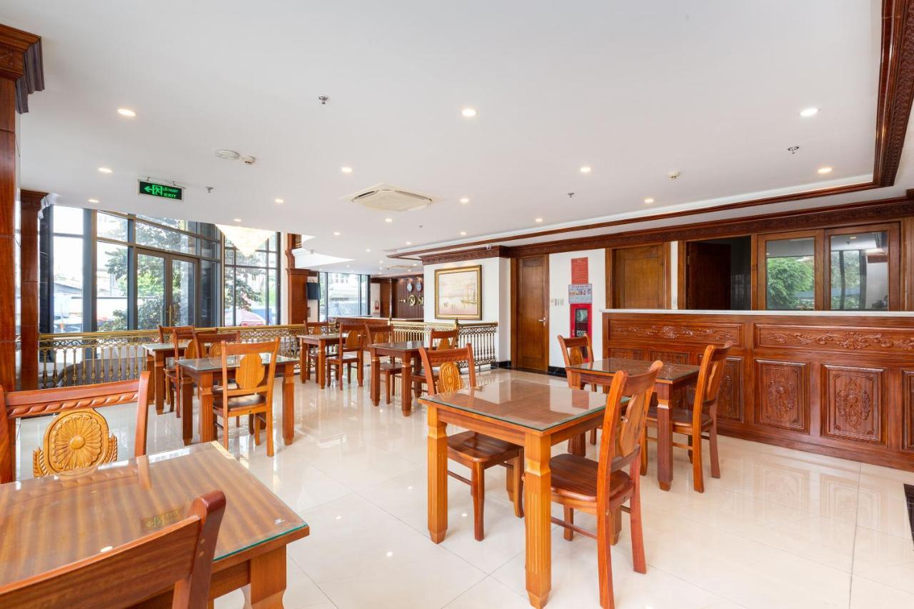 Silk Hong Ha Airport Hotel Hô Chi Minh-Ville Extérieur photo