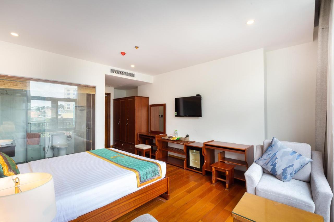 Silk Hong Ha Airport Hotel Hô Chi Minh-Ville Extérieur photo
