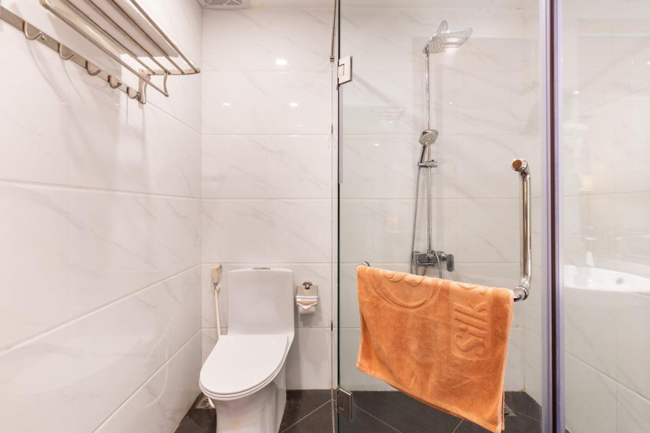 Silk Hong Ha Airport Hotel Hô Chi Minh-Ville Extérieur photo