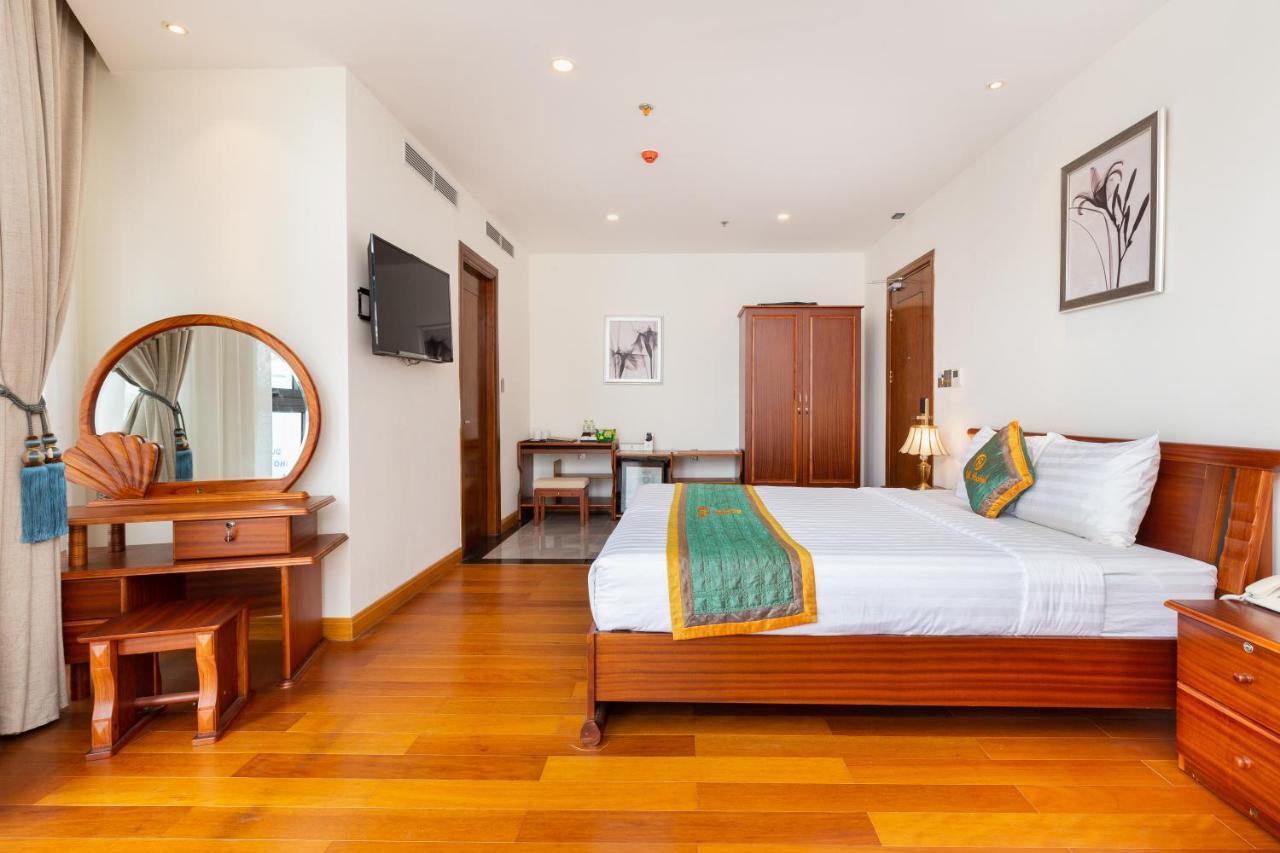 Silk Hong Ha Airport Hotel Hô Chi Minh-Ville Extérieur photo